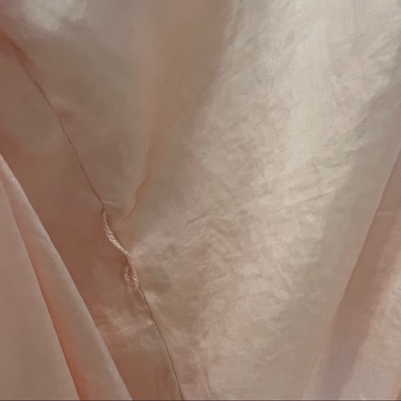 Band of Gypsies pink satin flowy Kimono with white lace trim,open back,overszd - Picture 9 of 12